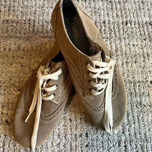 Clark’s Suede Lace-Up Oxfords
